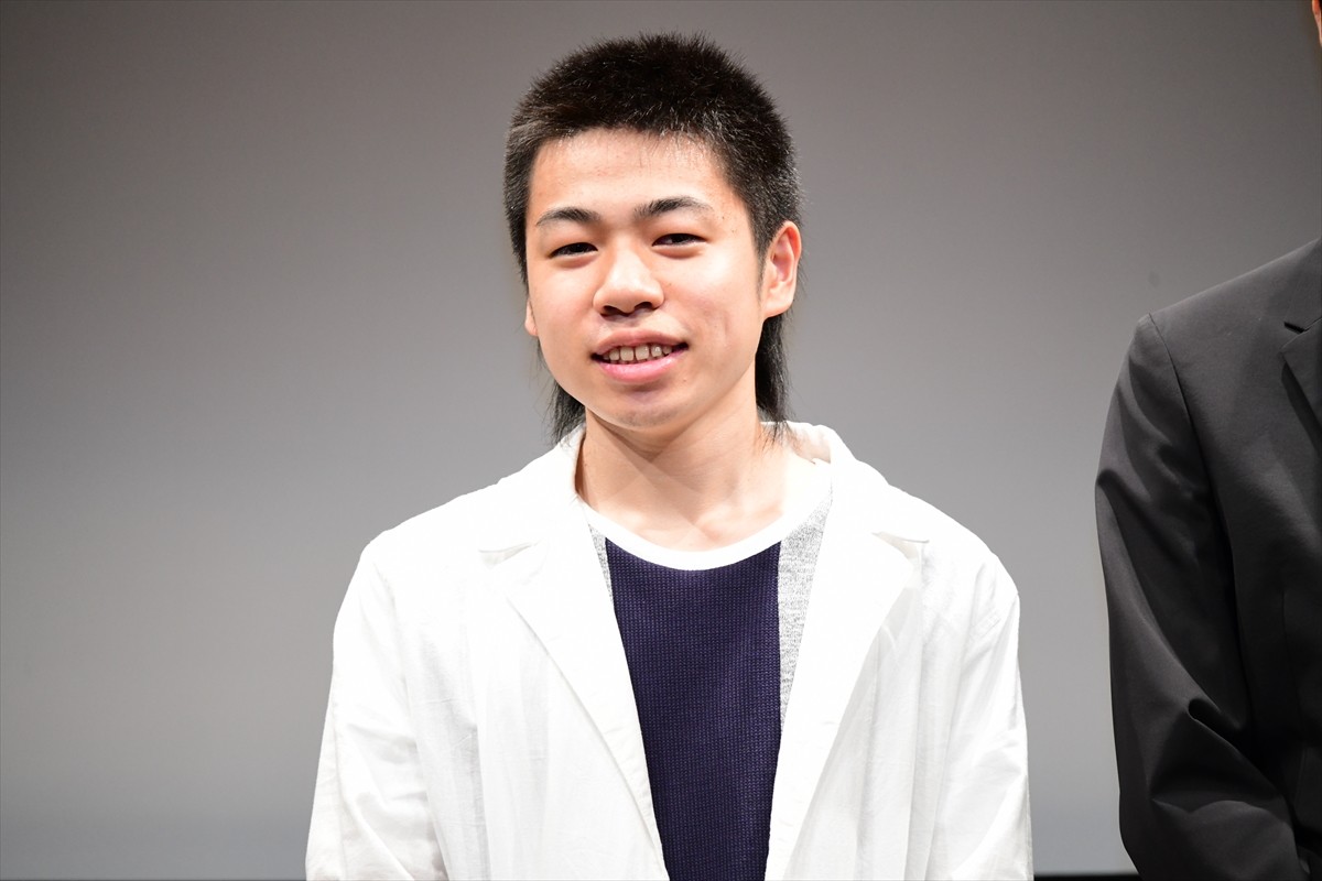 磯村勇斗、19歳監督を笑顔でイジる「切なさとかが何もない」