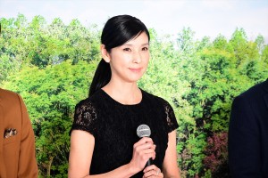 ドラマ『駐在刑事』記者会見に登壇した黒木瞳