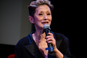 映画『バルバラ ～セーヌの黒いバラ～』公開記念イベントに登場した夏木マリ