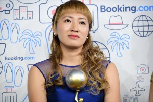 「Booking.com Traveler of the Year 表彰式」に登壇した丸山桂里奈