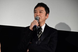 映画『かぞくいろ‐RAILWAYS わたしたちの出発‐』完成披露試写会に登壇した板尾創路