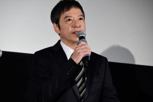 映画『かぞくいろ‐RAILWAYS わたしたちの出発‐』完成披露試写会に登壇した板尾創路