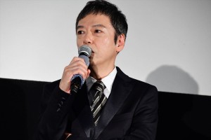 映画『かぞくいろ‐RAILWAYS わたしたちの出発‐』完成披露試写会に登壇した板尾創路