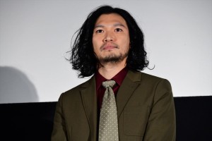 映画『かぞくいろ‐RAILWAYS わたしたちの出発‐』完成披露試写会に登壇した青木崇高