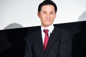 映画『かぞくいろ‐RAILWAYS わたしたちの出発‐』完成披露試写会に登壇した吉田康弘監督