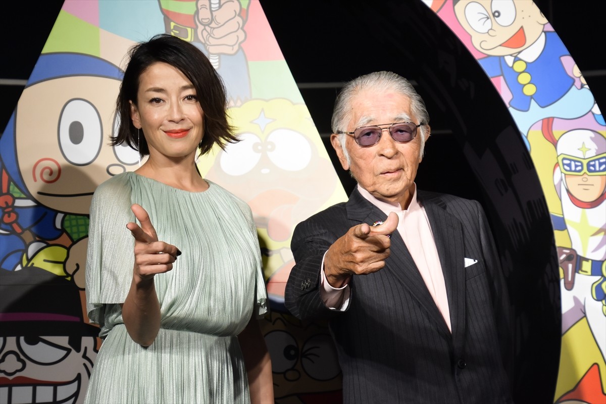 (左から)宮沢りえ&藤子不二雄(A)、「藤子不二雄(A)展‐(A)の変コレクション‐」オープニングセレモニーに出席