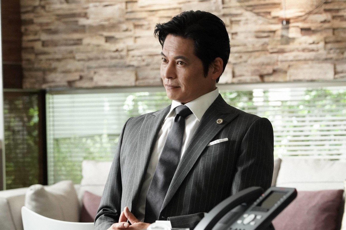 今夜『SUITS／スーツ』甲斐に同行させてもらえない大輔に蟹江が接近