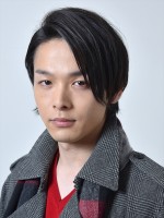 ドラマスペシャル『東野圭吾 手紙』に出演する中村倫也