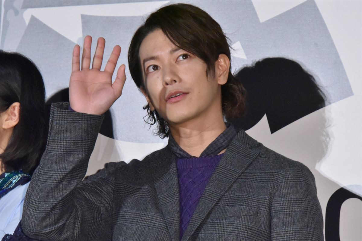 高橋一生、佐藤健とイチャイチャ！「喜ぶ顔が浮かぶと…」と破顔