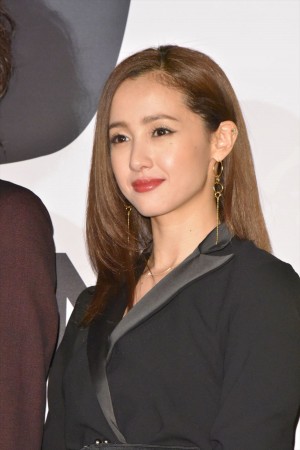 映画『億男』初日舞台挨拶に登壇した沢尻エリカ