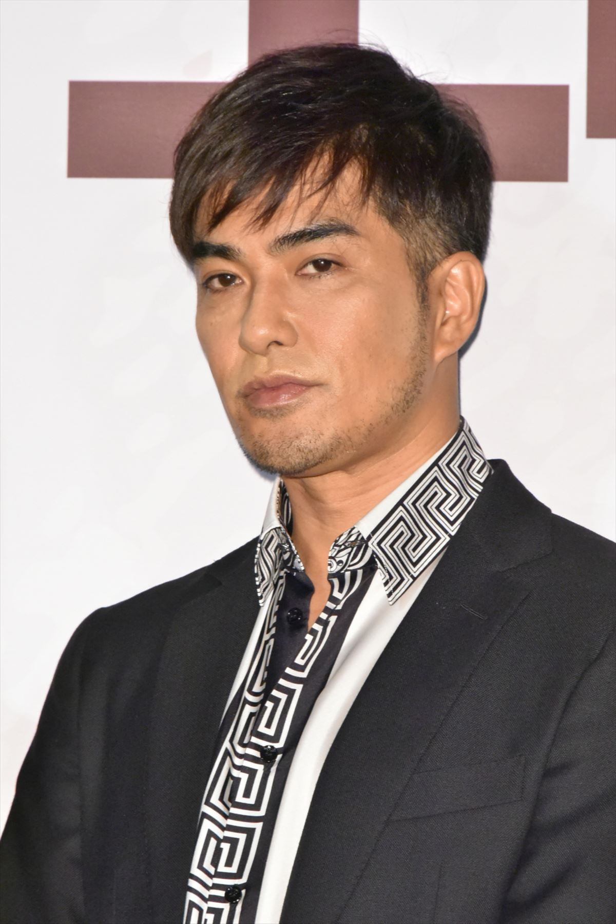 高橋一生、佐藤健とイチャイチャ！「喜ぶ顔が浮かぶと…」と破顔