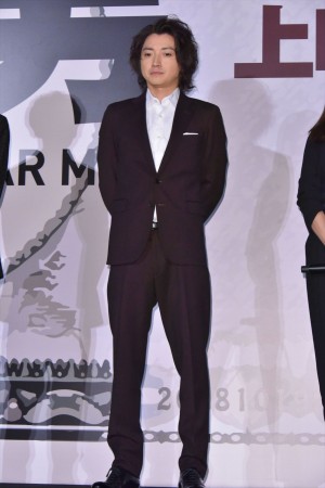 映画『億男』初日舞台挨拶に登壇した藤原竜也