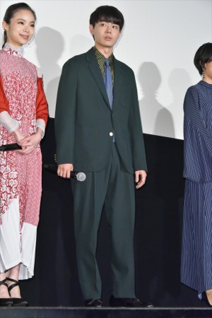 映画『生きてるだけで、愛。』完成披露上映会に登壇した菅田将暉