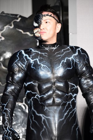 映画『ヴェノム』ジャパンプレミアイベントに登場した中村獅童