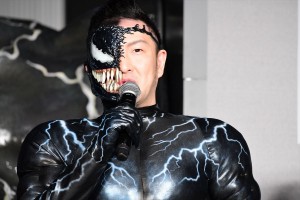 映画『ヴェノム』ジャパンプレミアイベントに登場した中村獅童