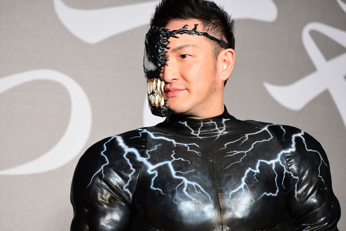 中村獅童、0歳の息子に強面スーツ姿見せるも、反応は「いつも通り」