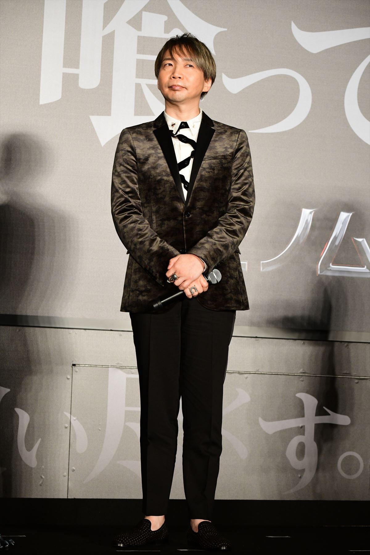 中村獅童、0歳の息子に強面スーツ姿見せるも、反応は「いつも通り」