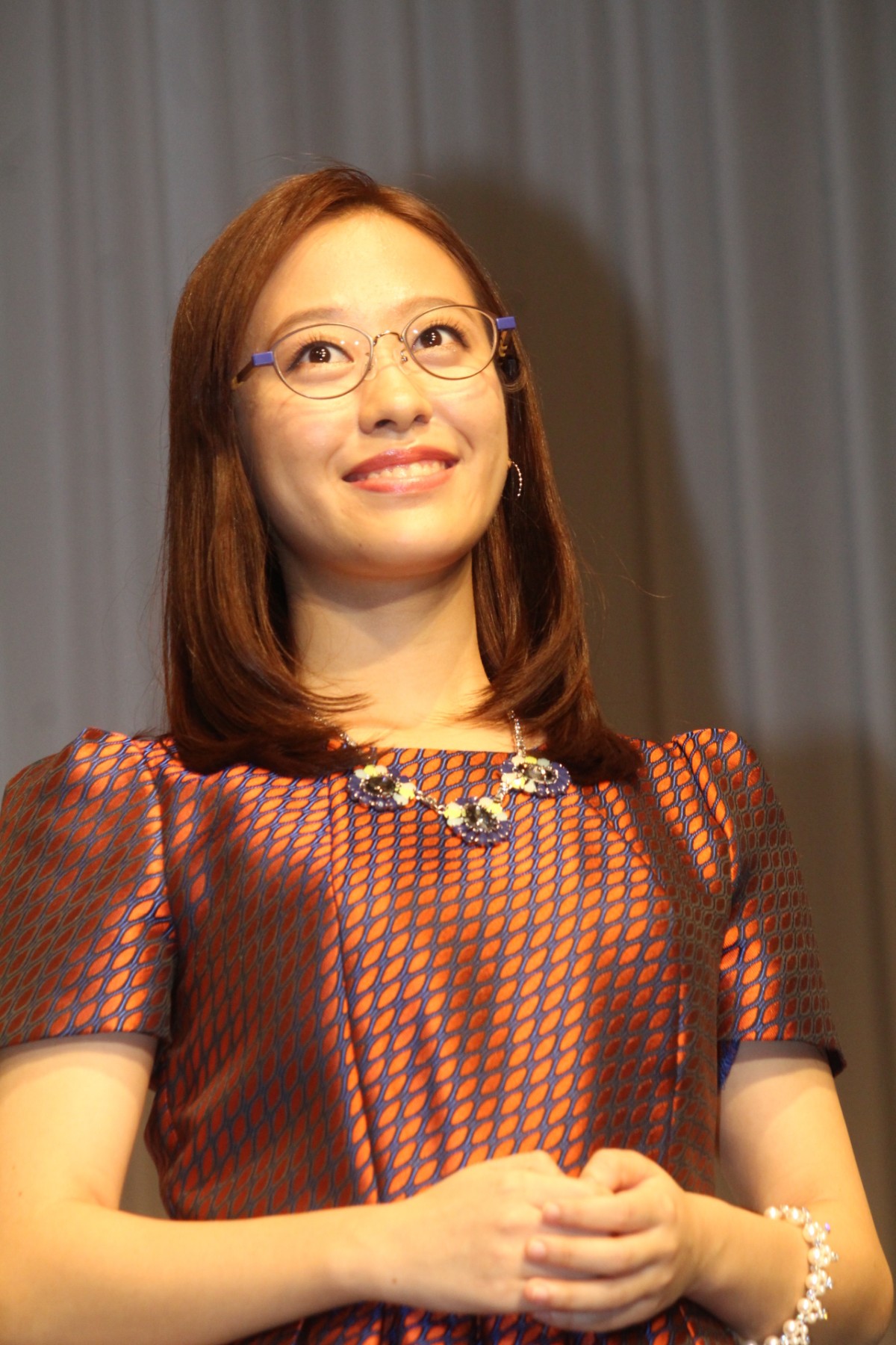モー娘“メガネ選抜”！ リーダー譜久村、メガネでのパフォーマンス希望
