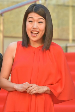 横澤夏子、「第31回東京国際映画祭」オープニング＆レッドカーペットに登場