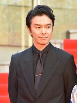 長谷川博己、「第31回東京国際映画祭」オープニング＆レッドカーペットに登場