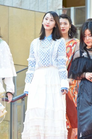 松井玲奈、「第31回東京国際映画祭」オープニング＆レッドカーペットに登場