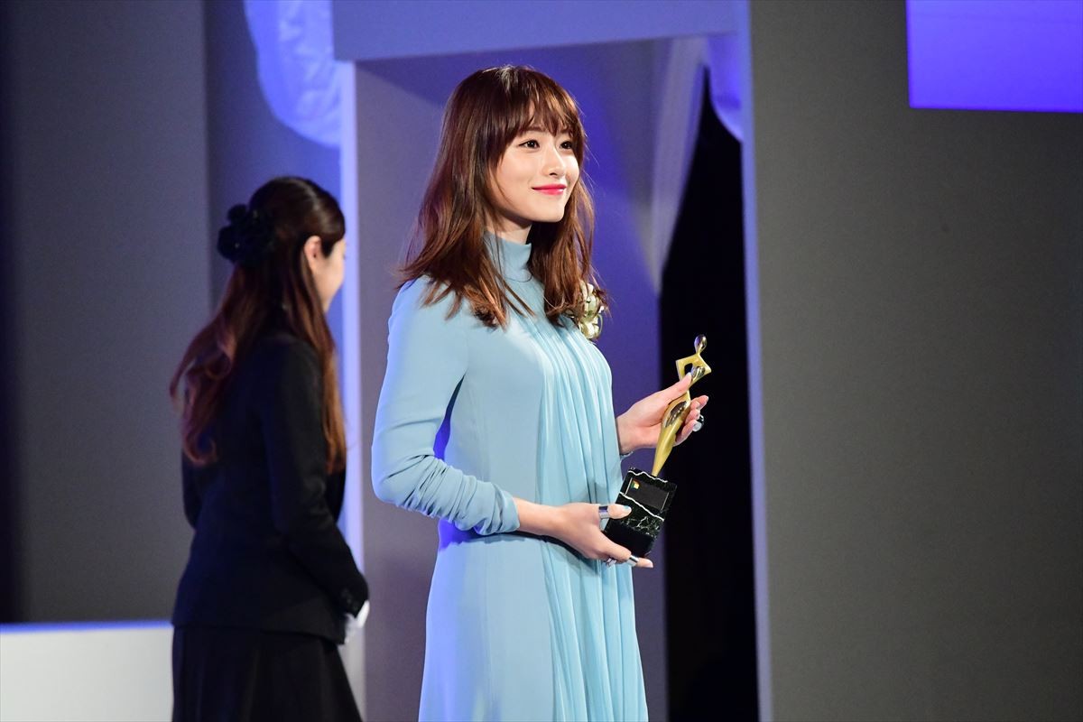 石原さとみ、主演女優賞受賞の『アンナチュラル』は「誇り」