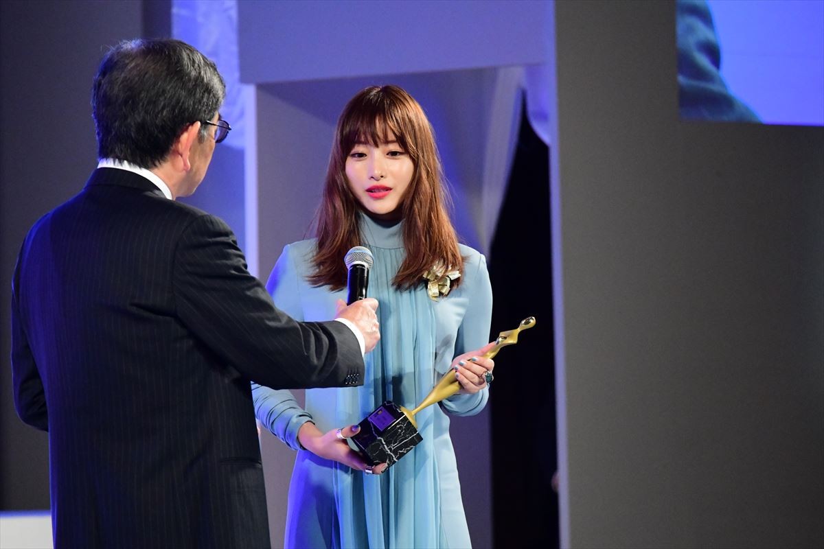 石原さとみ、主演女優賞受賞の『アンナチュラル』は「誇り」