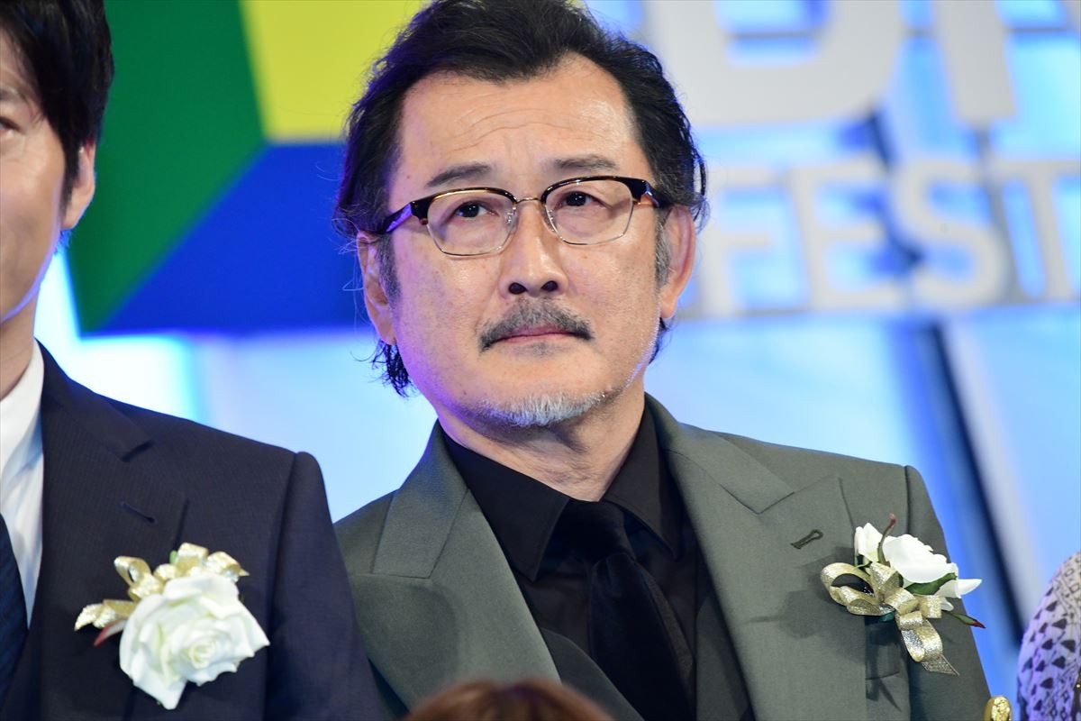 田中圭、吉田鋼太郎と『おっさんずラブ』で三冠「堂々と頂きます」 