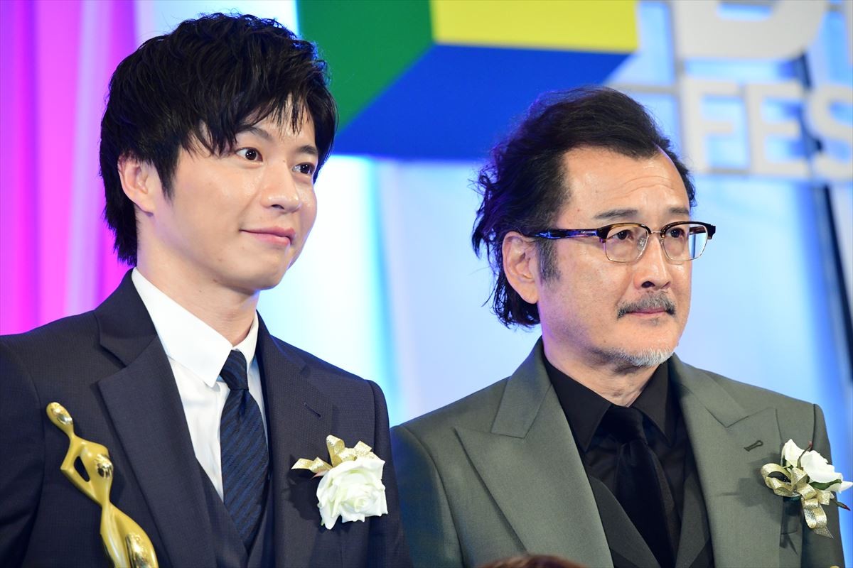 田中圭、吉田鋼太郎と『おっさんずラブ』で三冠「堂々と頂きます」 