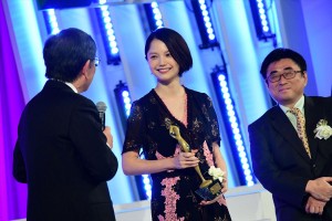 「東京ドラマアウォード2018」にて作品賞・単発ドラマ部門『眩（くらら）～北斎の娘～』に主演しグランプリを受賞した宮崎あおい