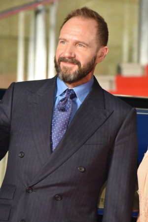 レイフ・ファインズ、「第31回東京国際映画祭」オープニング＆レッドカーペットに登場