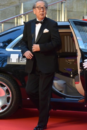 岸部一徳、「第31回東京国際映画祭」オープニング＆レッドカーペットに登場