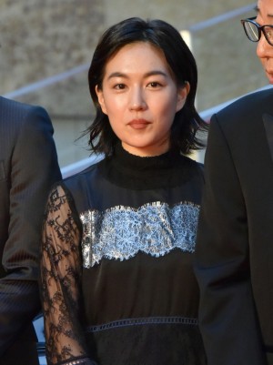 木竜麻生、「第31回東京国際映画祭」オープニング＆レッドカーペットに登場