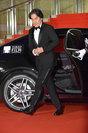 役所広司、「第31回東京国際映画祭」オープニング＆レッドカーペットに登場