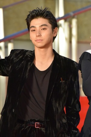 村上虹郎、「第31回東京国際映画祭」オープニング＆レッドカーペットに登場