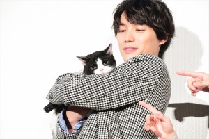 映画『旅猫リポート』公開記念舞台挨拶に登壇した福士蒼汰