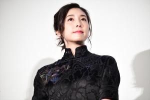 映画『旅猫リポート』公開記念舞台挨拶に登壇した竹内結子