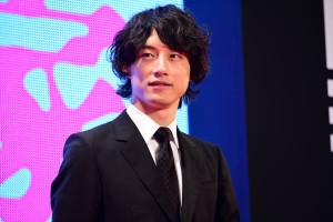 映画『人魚の眠る家』ワールドプレミア・レッドカーペットイベントに登場した坂口健太郎