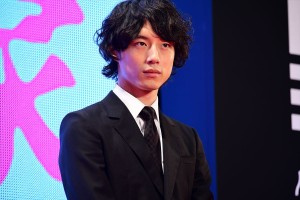 映画『人魚の眠る家』ワールドプレミア・レッドカーペットイベントに登場した坂口健太郎