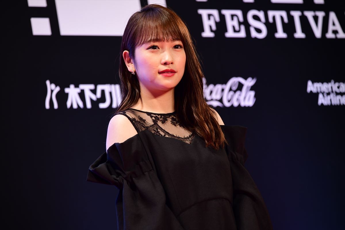 篠原涼子「最後は主人が背中を押してくれた」 夫・市村正親との秘話