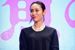 映画『人魚の眠る家』ワールドプレミア・レッドカーペットイベントに登場した山口紗弥加