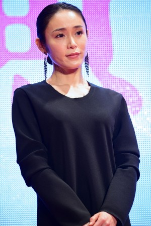 映画『人魚の眠る家』ワールドプレミア・レッドカーペットイベントに登場した山口紗弥加