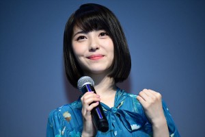 季節を感じて着替えるコンタクト「Four Seasons」商品発表会に登場した浜辺美波