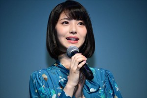 季節を感じて着替えるコンタクト「Four Seasons」商品発表会に登場した浜辺美波