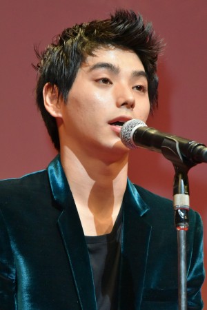 第31回東京国際映画祭アウォード・セレモニーに登場した村上虹郎