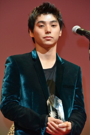 第31回東京国際映画祭アウォード・セレモニーに登場した村上虹郎