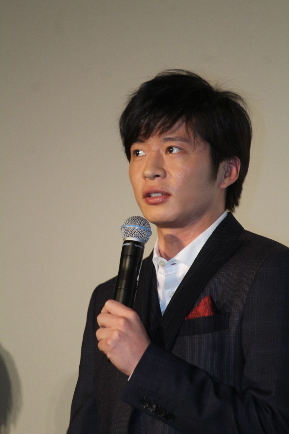 千葉雄大、北川景子にひざまずき「僕のハートは落としてくれました」