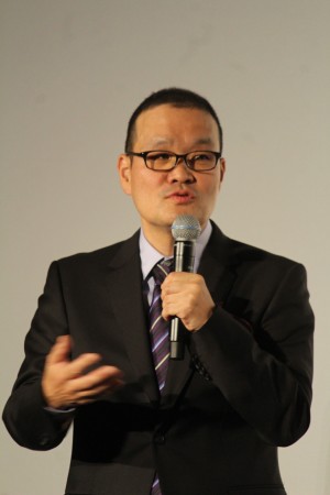 映画『スマホを落としただけなのに』初日舞台挨拶に登壇した中田秀夫監督