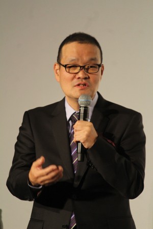 映画『スマホを落としただけなのに』初日舞台挨拶に登壇した中田秀夫監督