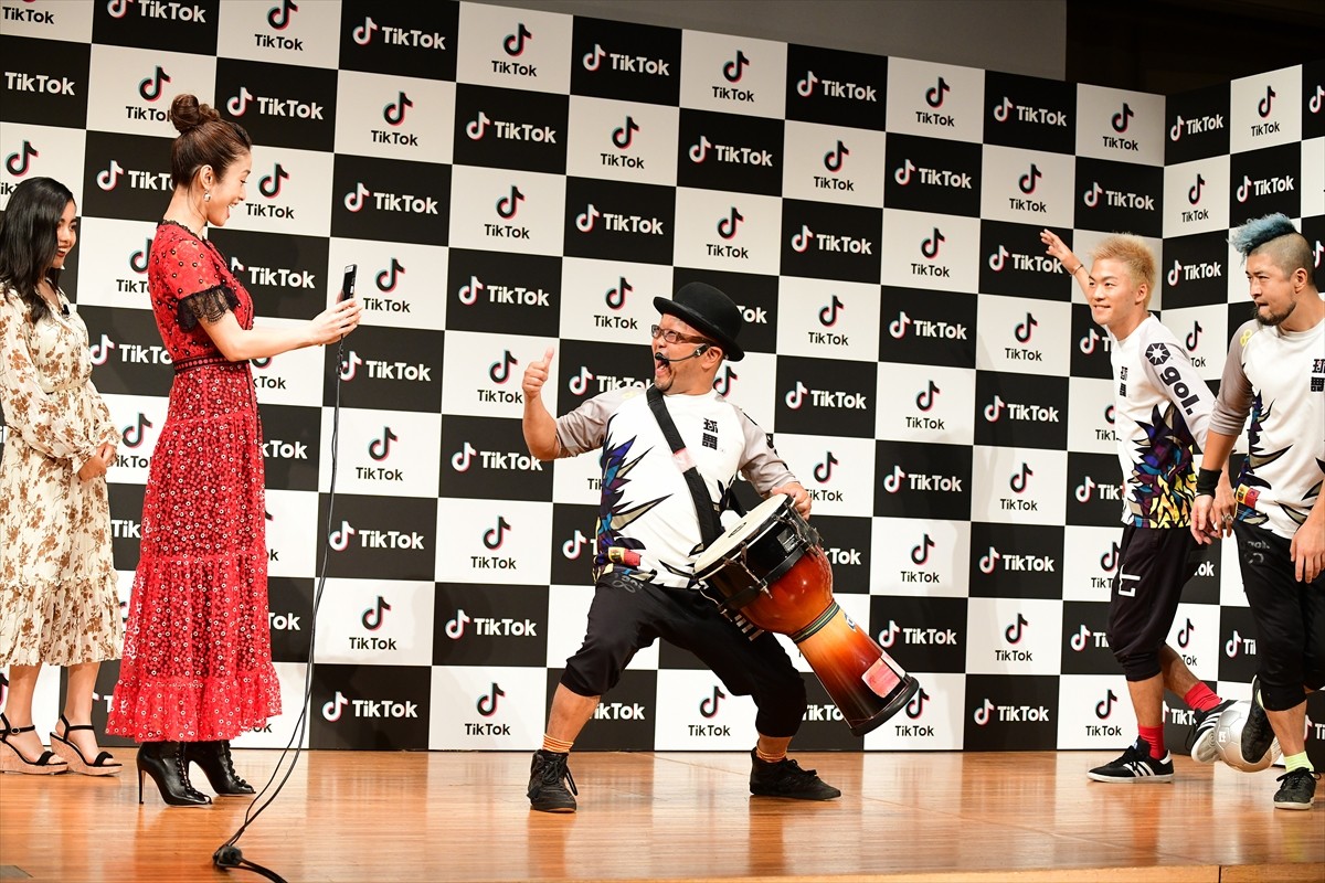 上戸彩、後輩の小芝風花を絶賛「めっちゃかわいくて」